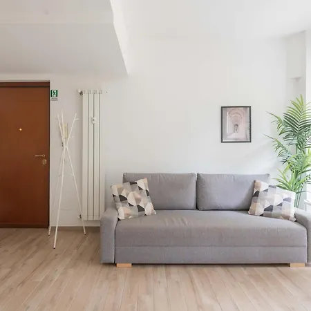Loverhome 29 * Roma